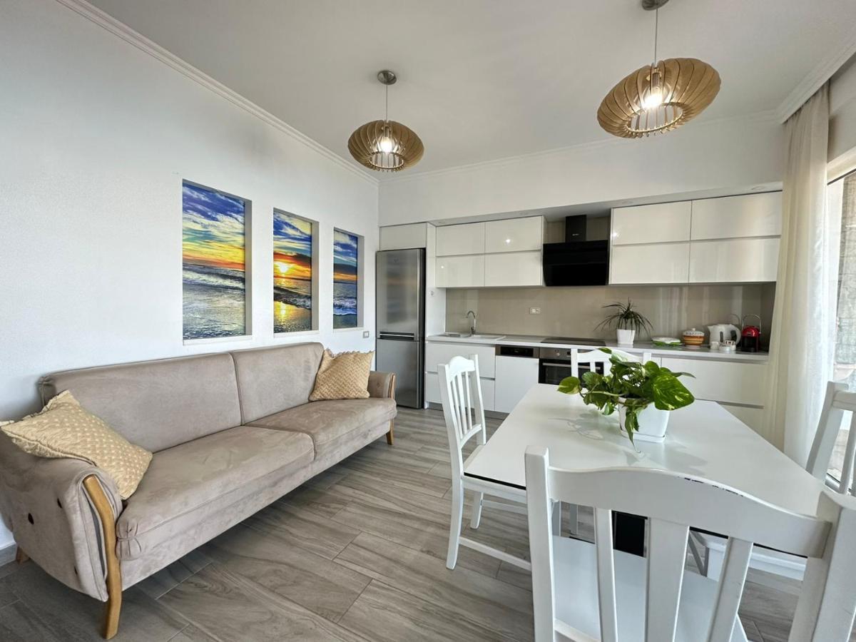 Home Aquamarine & Residence Vlorë Екстериор снимка