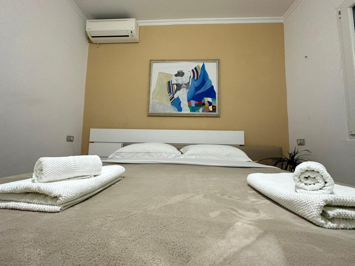Home Aquamarine & Residence Vlorë Екстериор снимка