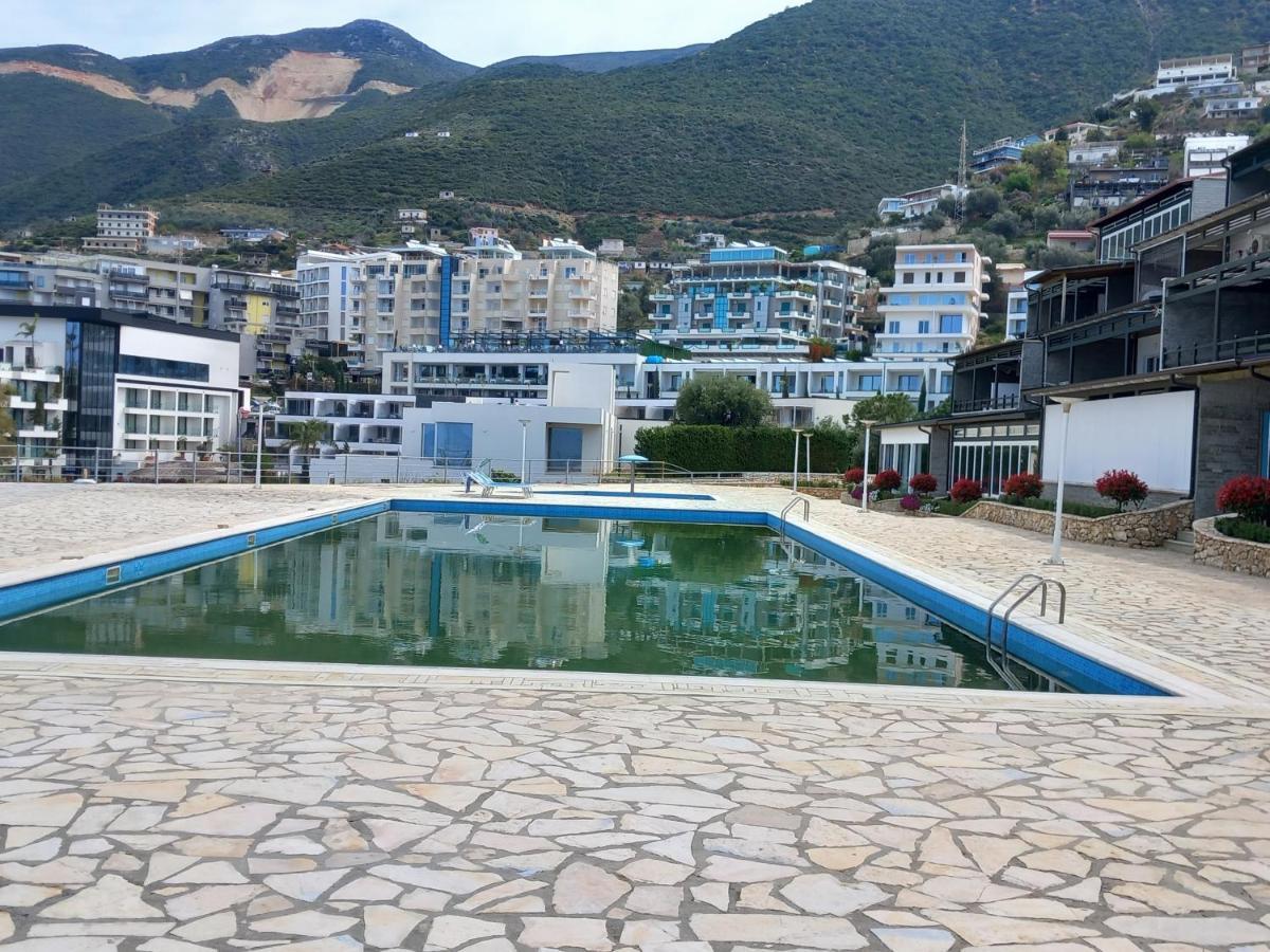 Home Aquamarine & Residence Vlorë Екстериор снимка